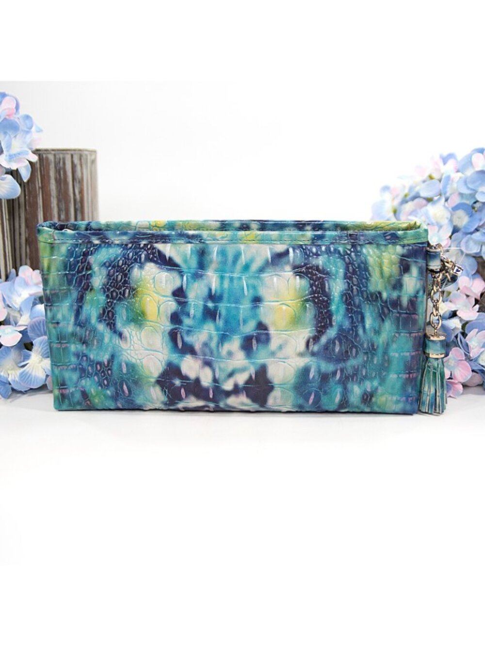 Brahmin Kayla Hydro Blue Melbourne Leather Large Clutch Wristlet Bag NWT - Picture 4 of 5